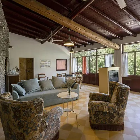 Alloggio per agriturismo Le Chiusure San Felice del Benaco